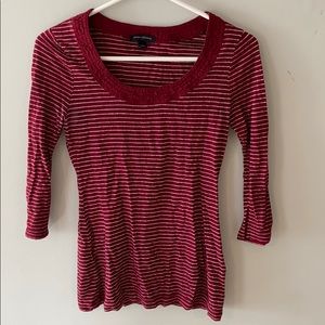 Banana Republic red striped 3/4 sleeve shirt